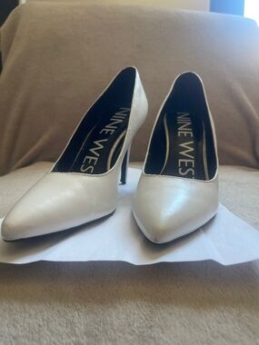 White Nine West Heels
